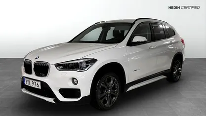 Vit Begagnad 2018 BMW X1 Sport Line SUV | 209 900 kr (Bra pris)