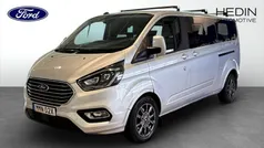 Grå (silver) Begagnad 2022 Ford Tourneo Custom Titanium Minibuss | 419 900 kr (Marknadspris)