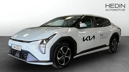 Ny Kia EV4 Plus 150 kW (204 HK) 2025 Grön Sedan