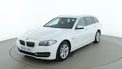 Vit Begagnad 2015 BMW 520 Comfort Edition Kombi | 166 000 kr (Marknadspris)