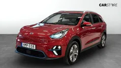 Röd (red) Begagnad 2019 Kia e-Niro 2 SUV | 249 900 kr (Marknadspris)