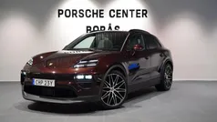 Mörkröd (red) Begagnad 2024 Porsche Macan SUV | 1 099 000 kr (Marknadspris)