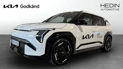 Vit (white) Begagnad 2025 Kia EV3 GT-Line SUV | 509 900 kr (Marknadspris)
