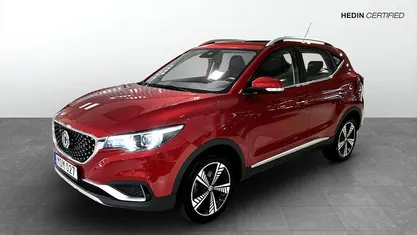 Begagnad MG ZS Luxury 114 kW (156 HK) 2020 Röd SUV