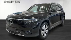 Svart (black) Ny 2025 Mercedes EQB250+ SUV | 587 095 kr (Marknadspris)