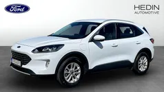 Vit (white) Begagnad 2022 Ford Kuga Titanium SUV | 249 900 kr (Marknadspris)
