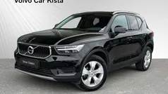 Svart Begagnad 2022 Volvo XC40 Momentum SUV | 289 900 kr (Bra pris)