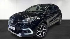 Svart (black) Begagnad 2017 Renault Captur Bose Edition SUV | 140 000 kr (Marknadspris)