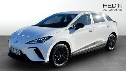 Vit (white) Begagnad 2023 MG MG4 EV Halvkombi | 254 900 kr (Marknadspris)