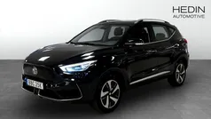 Svart (black) Begagnad 2022 MG ZS Comfort Sedan | 239 900 kr (Superpris)