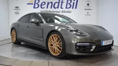 Mörkgrön Begagnad 2022 Porsche Panamera GTS Sedan | 1 149 500 kr