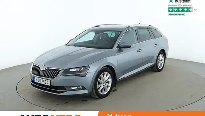 Grå Begagnad 2017 Skoda Superb Business Line Kombi | 187 000 kr (Marknadspris)