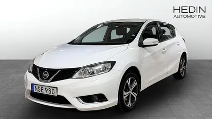 Vit Begagnad 2015 Nissan Pulsar Halvkombi | 79 900 kr (Marknadspris)