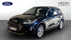 Svart (black) Begagnad 2021 Ford Kuga Titanium SUV | 244 900 kr (Marknadspris)