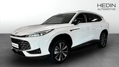 Vit (white) Ny 2024 MG HS Luxury SUV | 439 990 kr (Marknadspris)