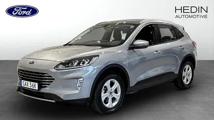 Begagnad 2023 Ford Kuga Titanium SUV | 279 900 kr (Marknadspris)