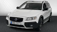 Vit Begagnad 2015 Volvo XC70 Standard SUV | 174 400 kr (Marknadspris)