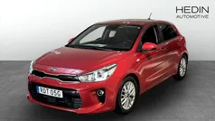 Röd (red) Begagnad 2019 Kia Rio Halvkombi | 169 900 kr (Marknadspris)