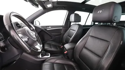 Vit Begagnad 2015 VW Tiguan R-line SUV | 165 000 kr (Lite dyr)