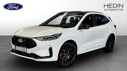 Frozen white Ny 2026 Ford Kuga ST-Line X SUV | 494 000 kr (Marknadspris)