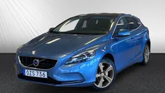 Blå Begagnad 2016 Volvo V40 Business Edition Kombi | 149 900 kr (Marknadspris)
