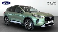 Grön Ny 2024 Ford Kuga Business Edition SUV | 544 400 kr (Marknadspris)