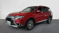 Rödmetallic Begagnad 2017 Mitsubishi Outlander Comfort Edition SUV | 169 000 kr (Marknadspris)