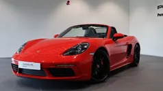 Röd (red) Begagnad 2018 Porsche 718 Boxster S Cab | 725 000 kr