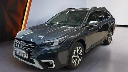 Grå Begagnad 2022 Subaru Outback Kombi | 339 900 kr (Marknadspris)