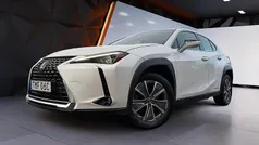 Vit Begagnad 2021 Lexus UX 300e Luxury Line SUV | 239 900 kr