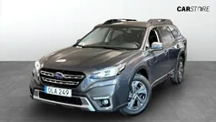 Grå (grey) Begagnad 2021 Subaru Outback SUV | 329 900 kr (Marknadspris)