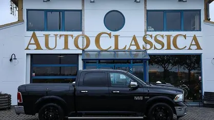 Begagnad RAM 1500 394 HK (289 kW) 2018 Svart Pickup