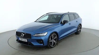 Begagnad 2021 Volvo V60 R-Design Kombi | 400 000 kr (Marknadspris)