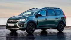 Grön Ny 2024 Dacia Jogger Extreme Minibuss | 259 000 kr