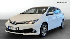 Begagnad 2018 Toyota Auris Hybrid Halvkombi | 159 900 kr (Marknadspris)
