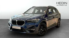 Blå (blue) Begagnad 2022 BMW X1 Sport Line SUV | 314 700 kr (Marknadspris)
