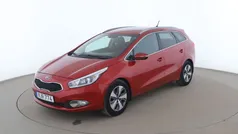 Röd Begagnad 2015 Kia Ceed Kombi | 102 000 kr (Marknadspris)