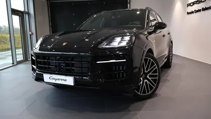 Ny Porsche Cayenne Black Edition 470 HK (345 kW) 2026 Svart SUV