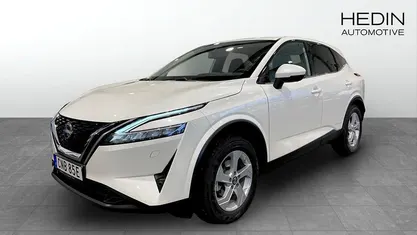 Begagnad Nissan Qashqai N-Connecta 158 HK (116 kW) 2023 Vit SUV