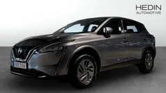 Grå (grey) Begagnad 2023 Nissan Qashqai Acenta SUV | 294 900 kr (Marknadspris)