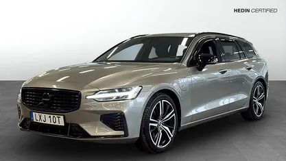Begagnad Volvo V60 R-Design 340 HK (250 kW) 2020 Kombi