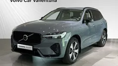 Grå Begagnad 2023 Volvo XC60 Plus SUV | 534 900 kr (Marknadspris)