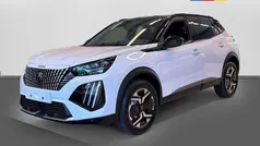 Vitmetallic/svart tak Begagnad 2025 Peugeot 2008 GT SUV | 299 700 kr (Marknadspris)