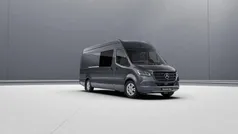 Grå Begagnad 2024 Mercedes Sprinter Van | 649 900 kr (Marknadspris)