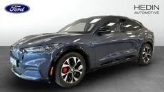 Blå (blue) Begagnad 2021 Ford Mustang Mach-E SUV | 334 900 kr (Marknadspris)