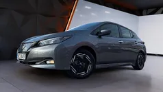 Grå Begagnad 2022 Nissan Leaf Acenta Halvkombi | 178 900 kr (Marknadspris)