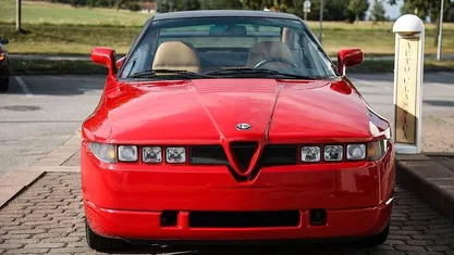 Begagnad Alfa Romeo SZ/RZ 210 HK (154 kW) 1991 Sportkupé