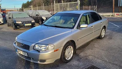 Ljusgrå Begagnad 2005 Volvo S80 Sedan | 49 900 kr (Lite dyr)