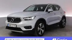 Silver Begagnad 2021 Volvo XC40 Momentum SUV | 327 900 kr (Marknadspris)