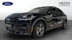 Svart (black) Begagnad 2021 Ford Mustang Mach-E Standard Range SUV | 334 900 kr (Bra pris)